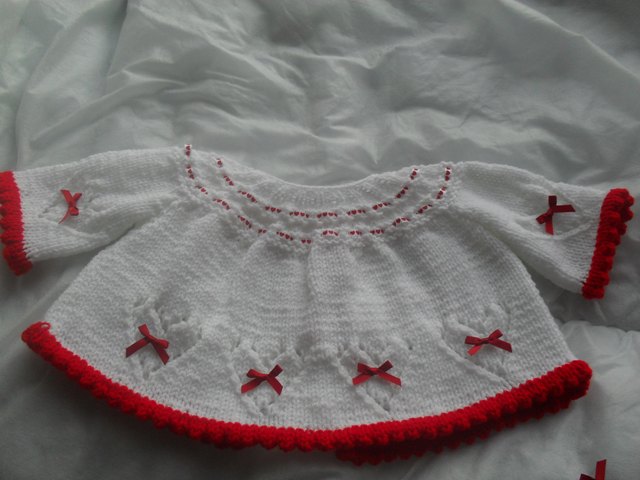 HEARTS AND BOWS BABY OR REBORN KNITTING PATTERN